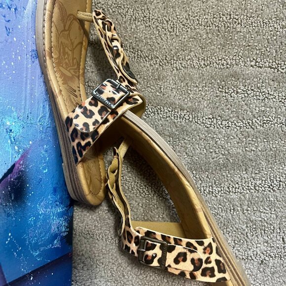 Blowfish Malibu Women’s Sandals Size 7.5 Leopard Strap Buckle - Picture 4 of 9